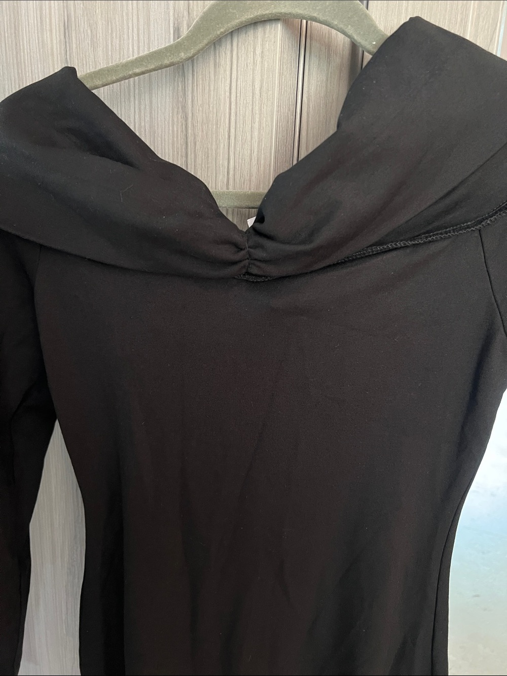 NWT REVOLVE Australia Showpo Rainy Black OffShoulder Long Sleeve Maxi Dress US 6 - Picture 6 of 12